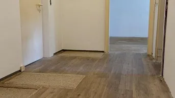 Expose KAUF SALZBURG STADT - Nähe Andräviertel - Weiserhofstraße: Großzügige 84 m² 3-Zimmer-Wohnung mit 12 m² Süd-Loggien - renovierungsbedürftig