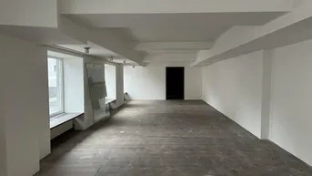 Expose MIETE SALZBURG STADT - MAXGLAN - Siezenheimer Straße: 152 m² Geschäftslokal/Büro/Gewerbefläche mit 8 m² Terrasse - große Auslagenfront - in attraktiver, werbewirksamer Lage - gegenüber Kirche Maxglan / Gasthaus 3 Hasen