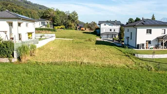 Expose Lassen Sie sich begeistern! Sonniges Baugrundstück am Attersee