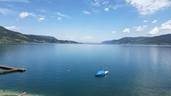 Expose Se(e)hnsucht nach dem Attersee? 4-Zimmer Wohnung mit Seezugang und Liegewiese
