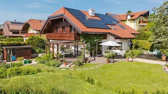 Expose Geborgenheit mit Ausblick – Zeitloses Wohnen am Irrsee