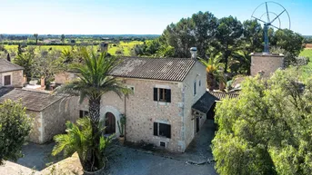 Expose Naturstein-Finca mit Weingut und einzigartigem Charme nahe Es Trenc