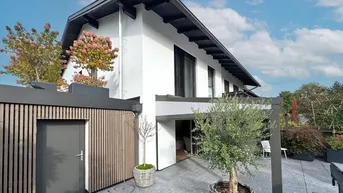 Expose Ruhige Eleganz! Eck-Haus de Luxe mit Swim-SPA in Bestlage Anif