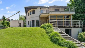 Expose Villa zum Verlieben!Großzügiges Wohnerlebnis und architektonische Raffinesse