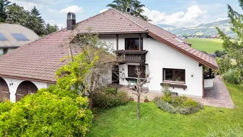 Expose Klassisch schön!Landhausvilla mit MONDSEEBLICK!