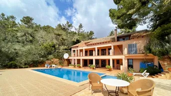 Expose Großzügige Finca mit Pool nahe Es Carritxó