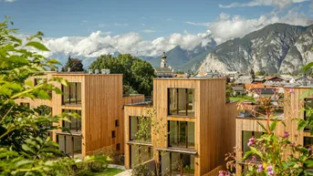 Expose Modernes Eckreihenhaus mit Garten in Götzens