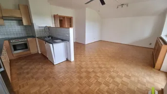 Expose Großzügige 4 Zimmer-Dachgeschoß-Wohnung mit Balkon und Garage OÖ!