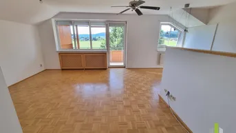 Expose Schöne 4 Zimmer Wohnung mit Balkon und Garage