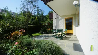 Expose Helle 3 Zimmer Wohnung mit großzügiger Terrasse und Blick auf den Mondsee für Gartenliebhaber