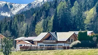 Expose Exklusives Chalet - MODERN, GEMÜTLICH und voller CHARME