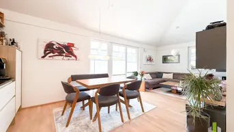 Expose Traumhafte 4 Zimmer DG Wohnung mit großem Balkon in TOP LAGE!