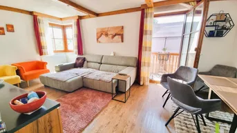 Expose Sonnige 3-Zimmer-Dachgeschoß-Wohnung mit Balkon, Tiefgarage und bester Lage in Obertrum