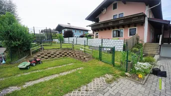 Expose Bezaubernde 3 Zimmerwohnung mit Balkon, Garten und 2 Parkplätzen