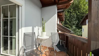 Expose Charmante 3 Zimmer DG-Wohnung mit Carport-Stellplatz