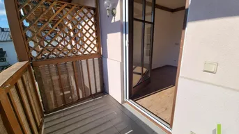 Expose Charmante 3-Zimmer-DG-Wohnung mit Balkon &amp; Tiefgarage – sofort bezugsfertig