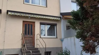 Expose Renovierungsbedürftiges Mittelreihenhaus