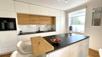 Expose Neuwertige 4-Zi.-Wohnung mit Terrassenbalkon am Holzöstersee (ca. 300m)