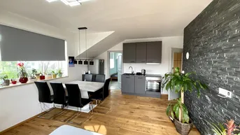 Expose PREISREDUKTION! 2-Zi.-DG-Wohnung mit Balkon und Parkplatz