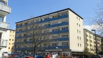 Expose HELLE 2-ZIMMER-WOHNUNG IN RUHIGER LAGE