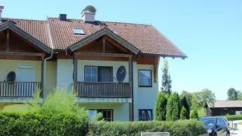 Expose 2-ZIMMER-HAUSETAGE IN RUHIGER WOHNLAGE
