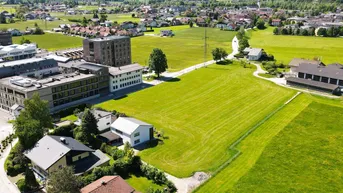 Expose SONNIGES GRUNDSTÜCK AM GRÜNLAND IN KUCHL!