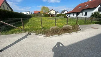 Expose Kleiner sonniger Baugrund in ruhiger Siedlung von Stadt-Paura, voll erschlossen