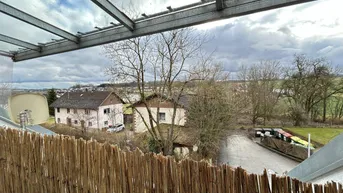 Expose Traumhafte Dachgeschoßwohnung in Katsdorf: 3 Zimmer, Balkon &amp; Parkplatz!