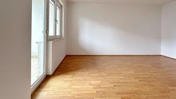 Expose DAHEIM IN GUTAU - PREISWERTE 3 ZIMMER WOHNUNG MIT BALKON UND PARKPLATZ
