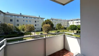 Expose 4 ZIMMER MIETWOHNUNG MIT BALKON UND PARKPLATZ IN SCHWANENSTADT