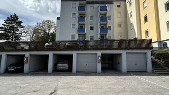 Expose NEU SANIERT - 3 ZIMMER WOHNUNG MIT BALKON UND PARKPLATZ IN TOLLER LAGE
