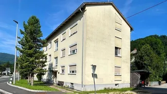Expose PREISWERTE 3 ZIMMER WOHNUNG MIT PARKPLATZ IM GRÜNEN