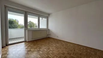 Expose WOHNEN IN TRAUN - 3-ZIMMER-WOHNUNG MIT LOGGIA UND TIEFGARAGENPLATZ