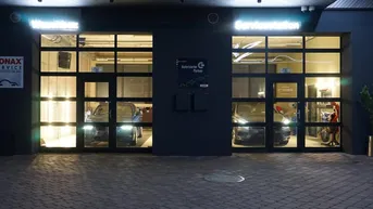 Expose Moderne, bestens ausgestattete KFZ-Werkstatt, auch für §57 Überprüfungen, Hebebühnen, E-Ladestation und Personalräume!