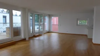 Expose Großzügige, moderne DG-Wohnung in Nussdorf mit Garagenplatz mit Blick in die Weinberge