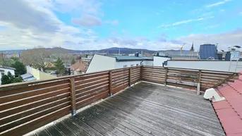 Expose Familienjuwel mit XXL Terrasse in saniertem Stilhaus - für Verwöhnte und alle, die Besonderes lieben...