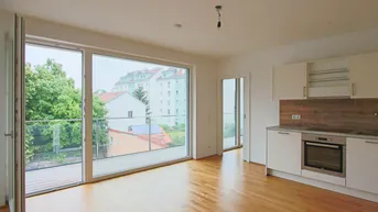 Expose Wohntraum beim Wasserpark mit Balkon und eigenem Pool in der Anlage!