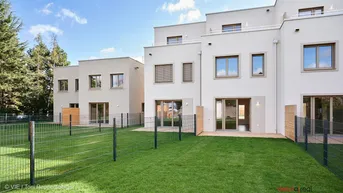 Expose STADT KÜSST LAND - Neu errichtete Reihenhäuser - 4-5 Zimmer, Eigengarten, Terrasse, Photovoltaik, Wärmepumpe und KFZ-Stellplatz am ländlichen Stadtrand