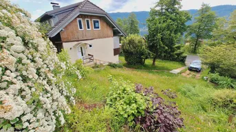 Expose Sanierungsbedürftiges Einfamilienhaus mit Balkon und direktem Blick auf den Ossiacher See - Nähe Sattendorf / Bodensdorf  