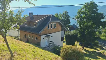 Expose Sanierungsbedürftiges Einfamilienhaus mit Balkon und direktem Blick auf den Ossiacher See - Nähe Sattendorf / Bodensdorf