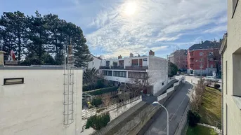 Expose Renovierungsbedürftige Singlewohnung mit viel Charme und Ausblick