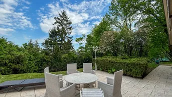 Expose Exklusive Bauhaus-Villa mit Parkgarten &amp; Pool am Waldrand