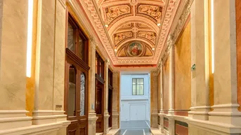 Expose Repräsentative Dachgeschoss-Maisonette in historischem Palais