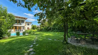 Expose Charmantes Haus mit Pool und Gartenparadies in bester Eisenstädter Lage