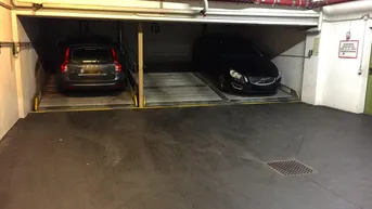 Expose Hebebühnenplatz für kleine Stadtautos - Nähe Bacherpark