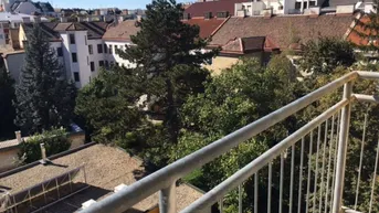 Expose Sonnendurchflutete 2-Zimmer-Wohnung mit süd-west-seitigem Balkon - 3,6 % Rendite