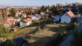 Expose Schönes Baugrundstück mit Baubewilligung und herrlichem Stadtpanorama