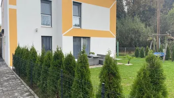 Expose PROVISIONSFREI Neuwertiges Einfamilienhaus in guter Lage! 2 Bäder! 5 Zimmer! Kamin!