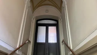 Expose Gepflegtes Zinshaus in Graz-St. Leonhard – Perfekt für Anleger