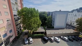 Expose 2-Zimmer-Wohnung mit Loggia und Potenzial - Nähe FH
